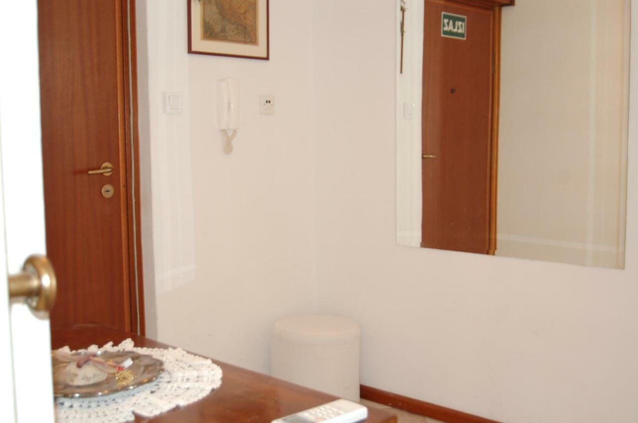 ספליט Apartment Definis מראה חיצוני תמונה
